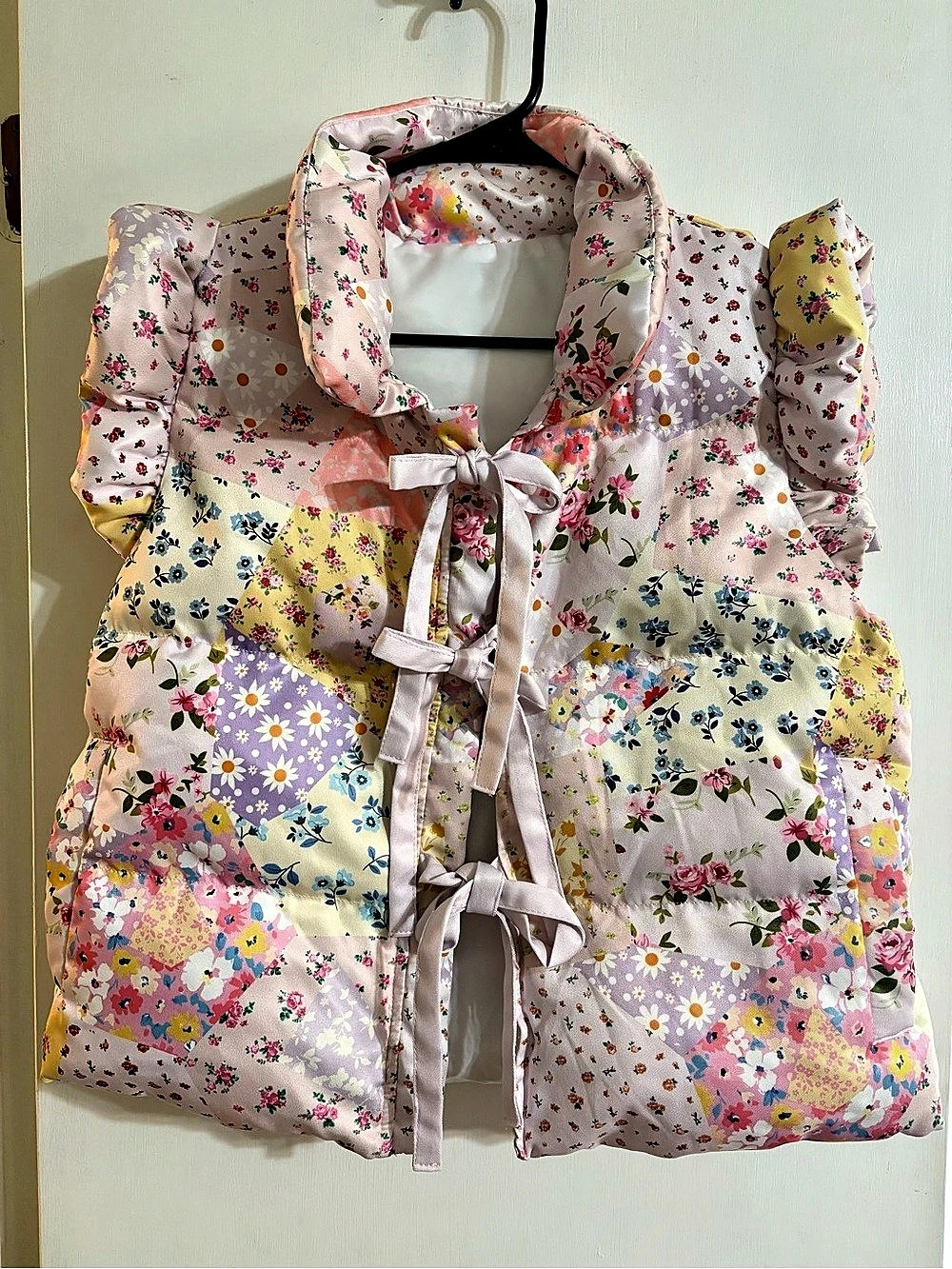 WESTFADE Ditsy Floral Print Cute Bow Front Puffer Vest